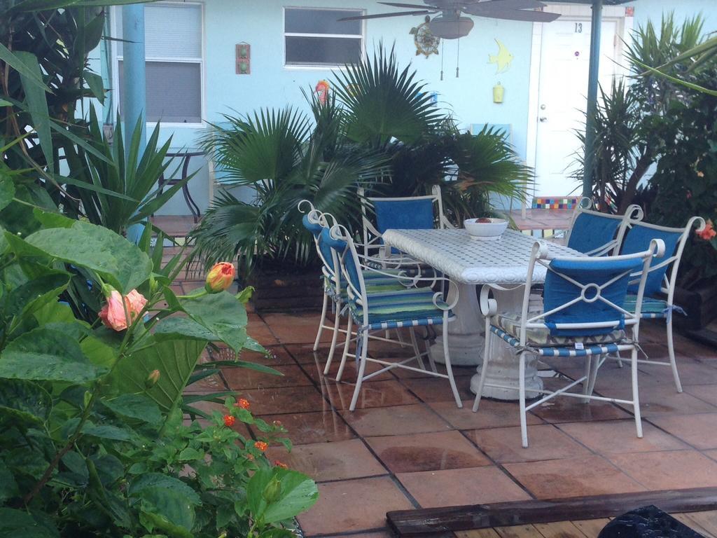 Angelfish Inn Hollywood Exterior photo