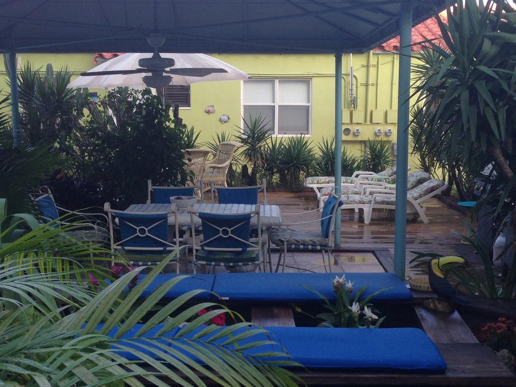 Angelfish Inn Hollywood Exterior photo